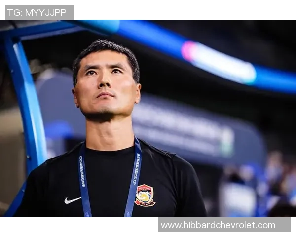 足球明星成名前的奋斗历程与不同职业经历揭秘